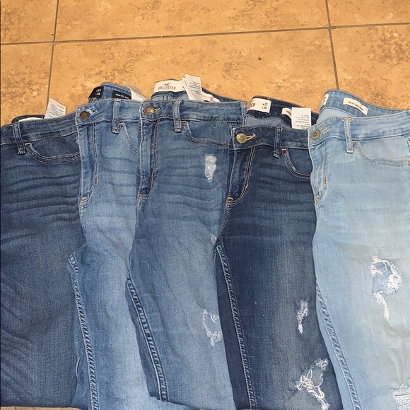 5 Hollister jeans bundle ☀️☀️☀️ - Picture 2 of 4